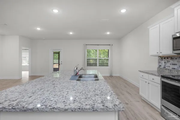 $2,600 | 7814 Burnside Loop, Pensacola, FL 32526