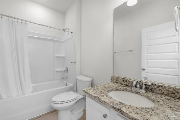 $2,600 | 7814 Burnside Loop, Pensacola, FL 32526