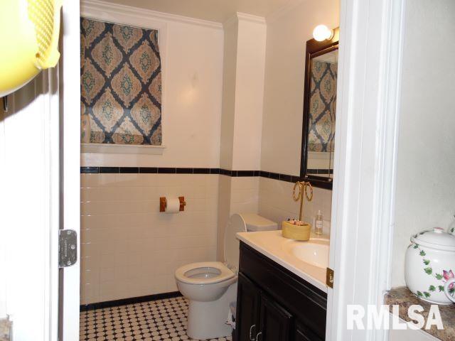 355 West Walnut Street Canton, IL 61520 - Photo 11 of 14