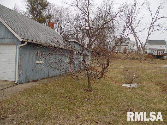 355 West Walnut Street Canton, IL 61520 - Photo 3 of 14