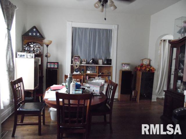 355 West Walnut Street Canton, IL 61520 - Photo 5 of 14