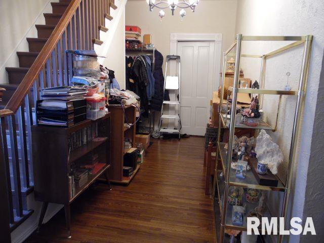 355 West Walnut Street Canton, IL 61520 - Photo 7 of 14