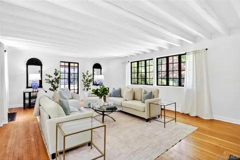 $1,349,000 | 3 Brompton Road, Garden City, NY 11530