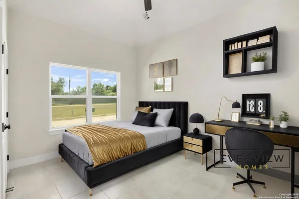 $2,700 | 406 Park Circle, Hondo, TX 78861