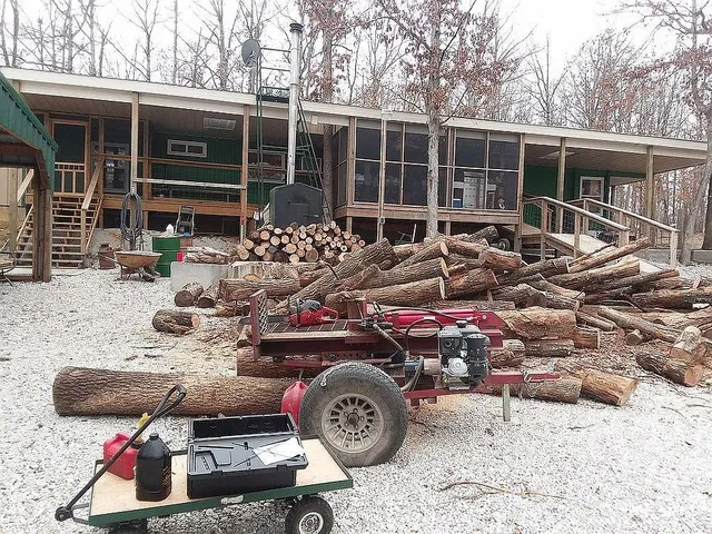 $349,900 | 4420 Southeast 1150th Road, Collins, MO 64738