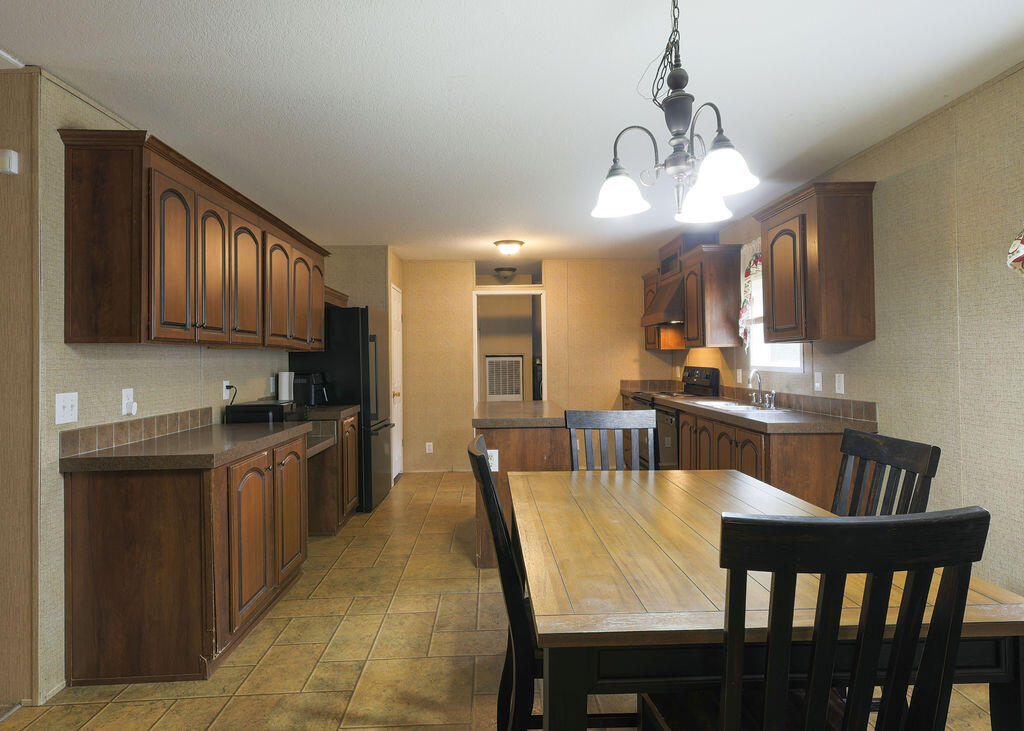 4050 Pond Loop Sumter, SC 29154 - Photo 3 of 18 Gallery Image 3