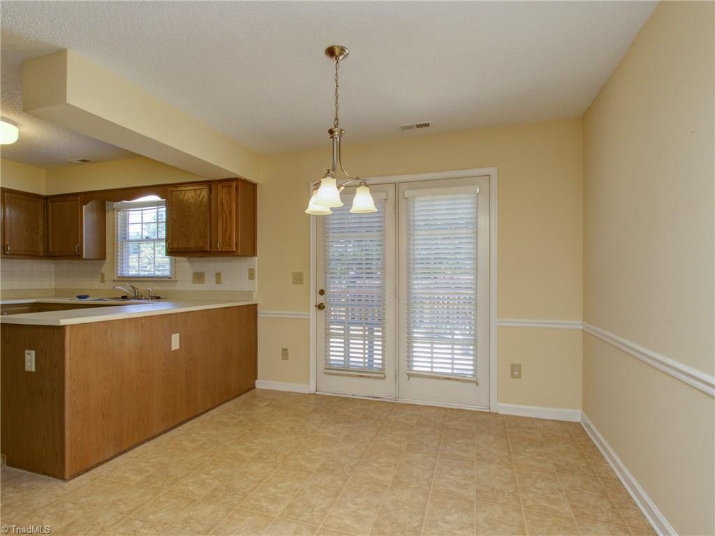 5806 Running Ridge Road Greensboro, NC 27407 - Photo 12 of 29 Gallery Image 12