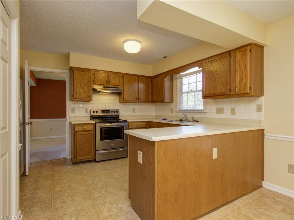 5806 Running Ridge Road Greensboro, NC 27407 - Photo 13 of 29 Gallery Image 13