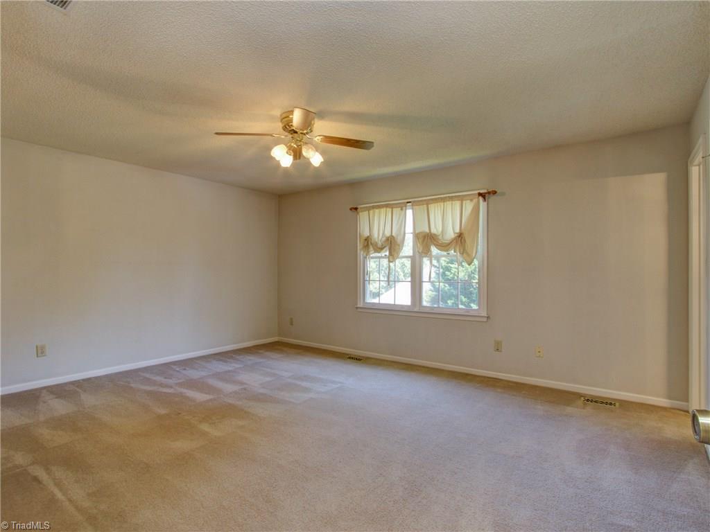 5806 Running Ridge Road Greensboro, NC 27407 - Photo 19 of 29 Gallery Image 19