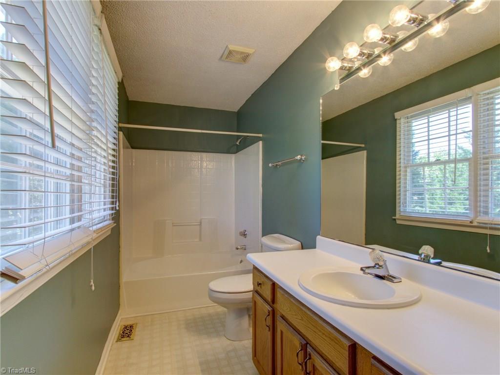 5806 Running Ridge Road Greensboro, NC 27407 - Photo 21 of 29 Gallery Image 21