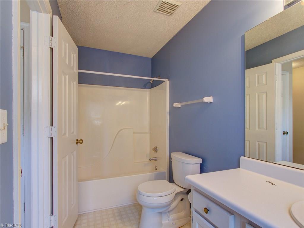 5806 Running Ridge Road Greensboro, NC 27407 - Photo 27 of 29 Gallery Image 27
