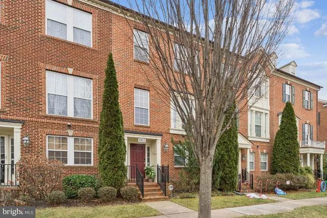 $2,800 | 8915 Amelung Street, Frederick, MD 21704