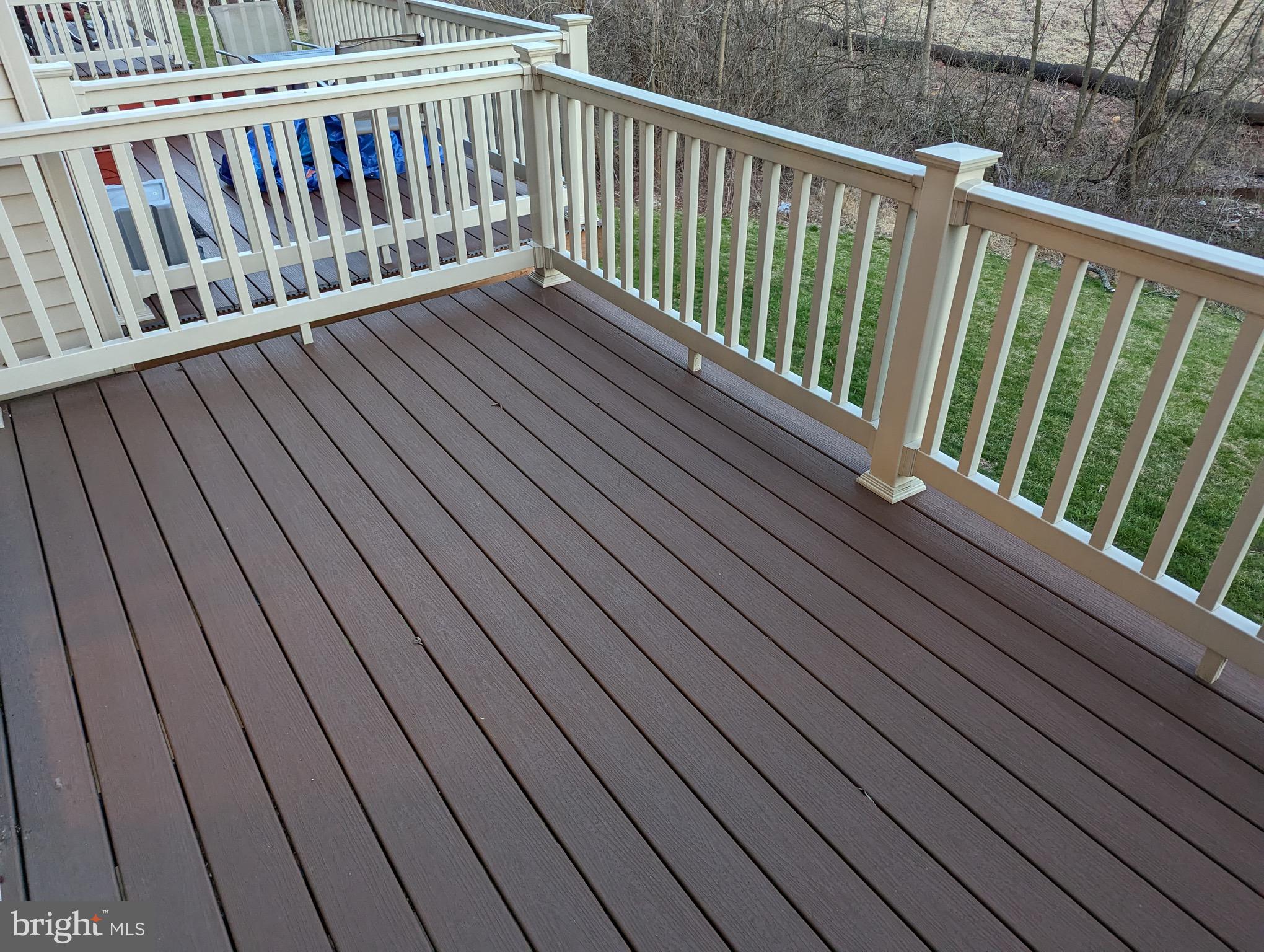 950 Maple Glen Circle Pottstown, PA 19464 - Photo 2 of 19 Back Deck