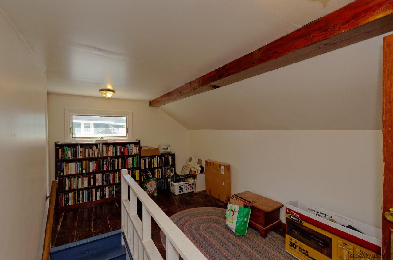 8 Oxford Road Albany, NY 12203 - Photo 16 of 22 Photo 16