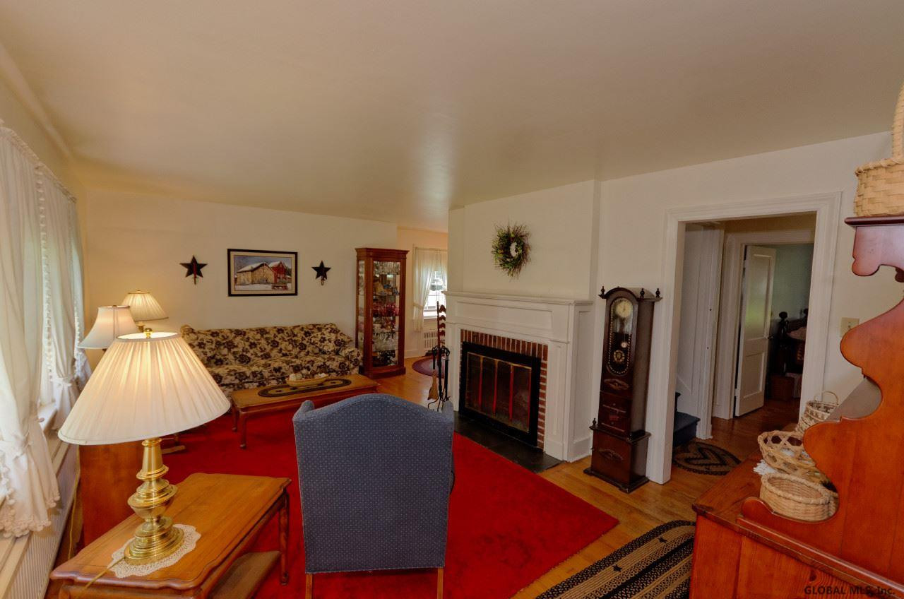 8 Oxford Road Albany, NY 12203 - Photo 2 of 22 Photo 2