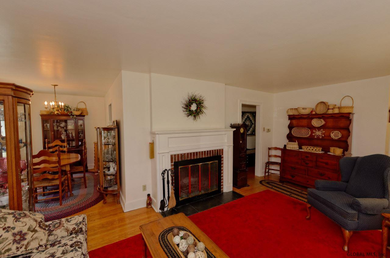 8 Oxford Road Albany, NY 12203 - Photo 3 of 22 Photo 3
