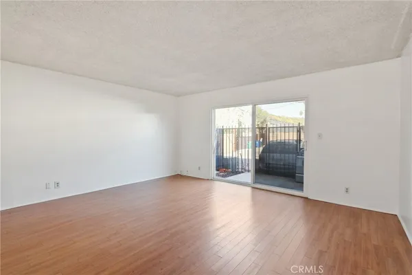 $1,875 | 5585 Pacific Coast Highway, Unit 129, Long Beach, CA 90804
