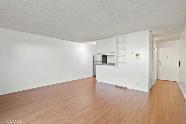 $2,000 | 5585 Pacific Coast Highway, Unit 129, Long Beach, CA 90804