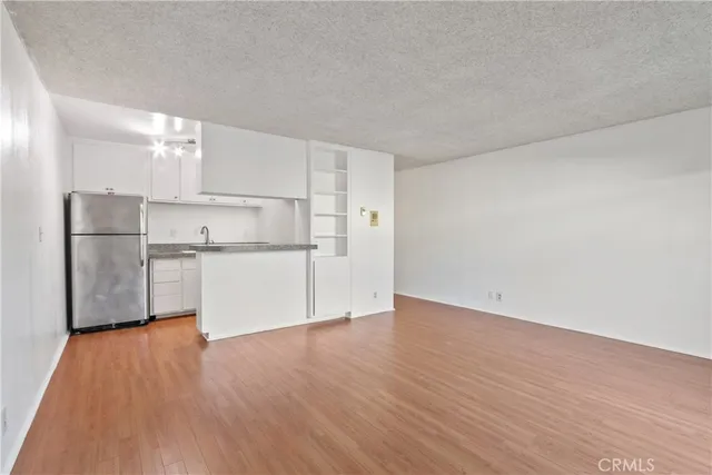 $2,000 | 5585 Pacific Coast Highway, Unit 129, Long Beach, CA 90804