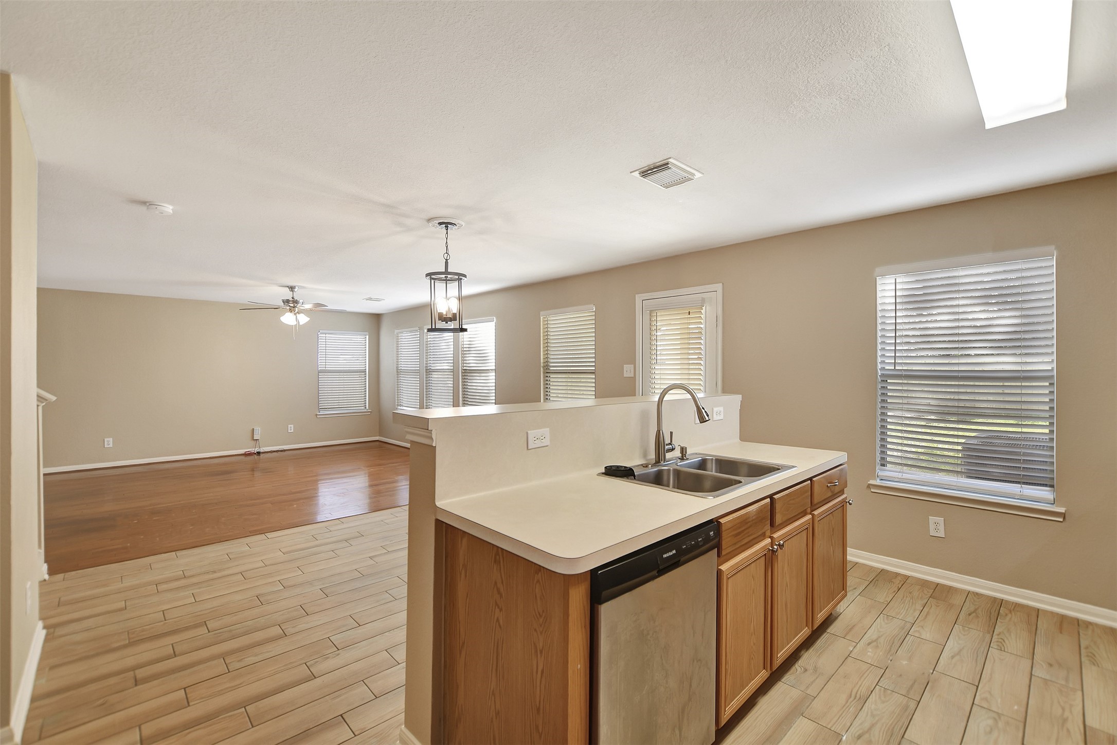 3339 Legends Shadow Drive Spring, TX 77386 - Photo 20 of 50 Gallery Image 20
