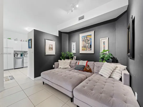 $419,900 | 15533 North Miami Lakeway, Unit 10119, Miami Lakes, FL 33014
