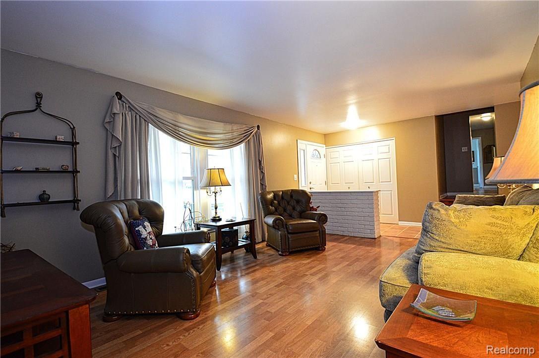 896 Fieldstone Drive Rochester, MI 48309 - Photo 8 of 48 fsi 18.jpg