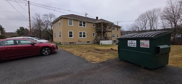 $2,100 | 3 Maple Avenue, Unit 2, Oxford, MA 01537