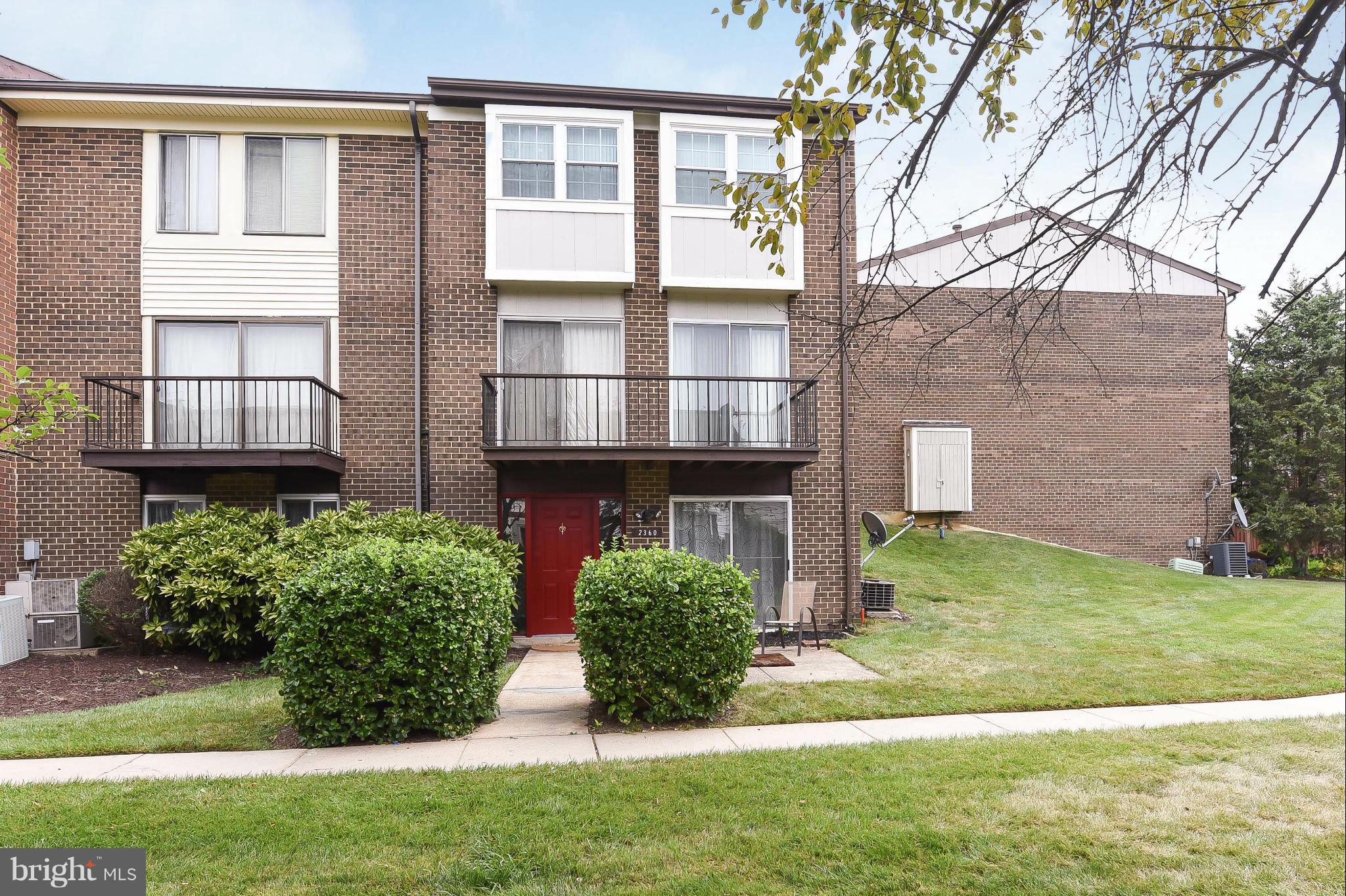 2360 Sun Valley Circle, Unit 2GH Silver Spring, MD 20906 - Photo 25 of 30 a view of a backyard of the house