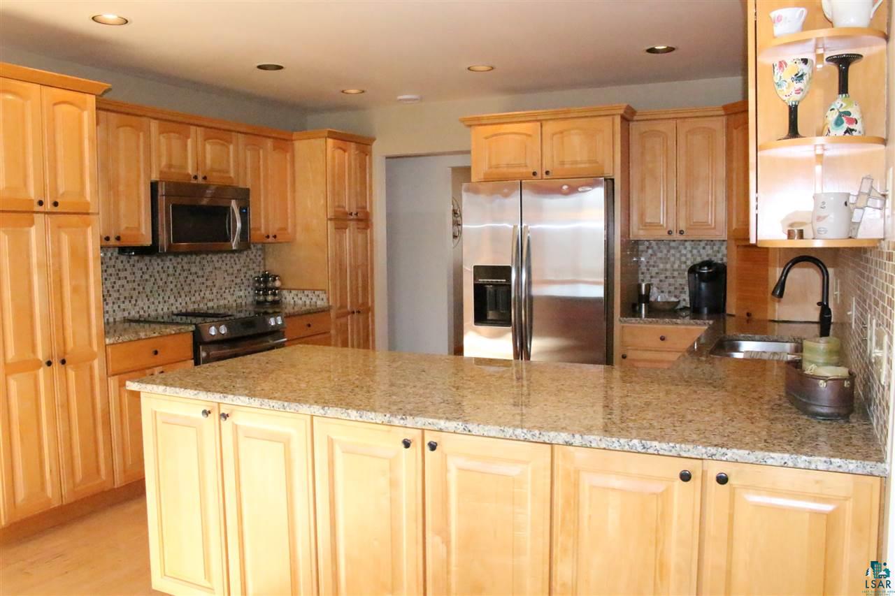 5546 West Arrowhead Road Hermantown, MN 55811 - Photo 3 of 13 Gallery Image 3