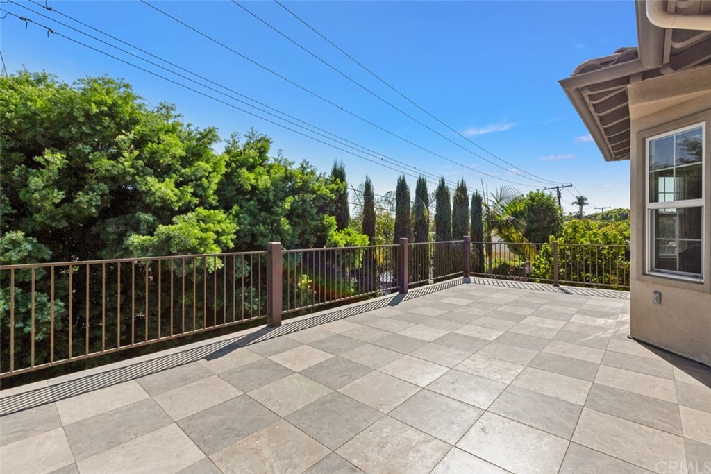 720 West Aster Place Santa Ana, CA 92706 - Photo 30 of 41 a view of a backyard