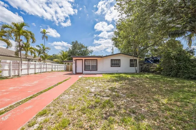 $435,000 | 2515 North 66th Avenue, Hollywood, FL 33024