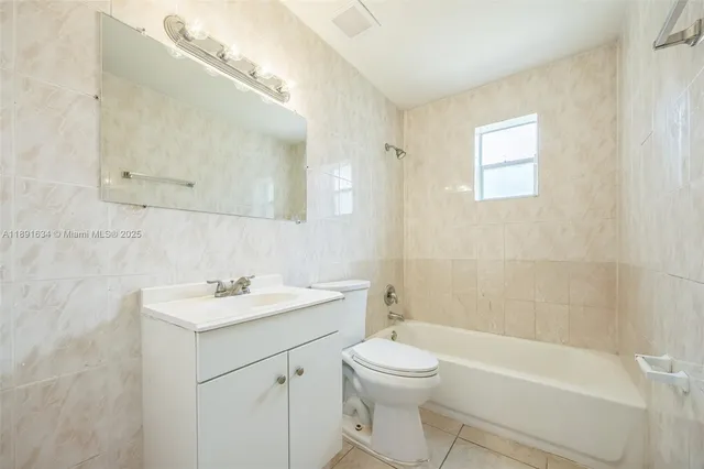 $435,000 | 2515 North 66th Avenue, Hollywood, FL 33024