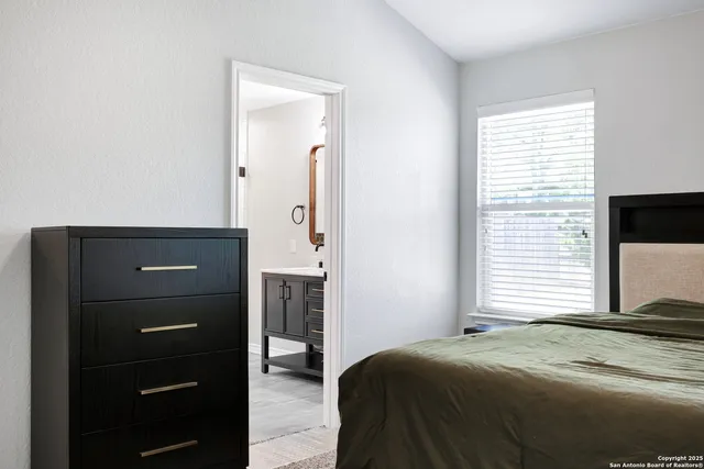 $1,825 | 11711 Caraway Hill, San Antonio, TX 78245