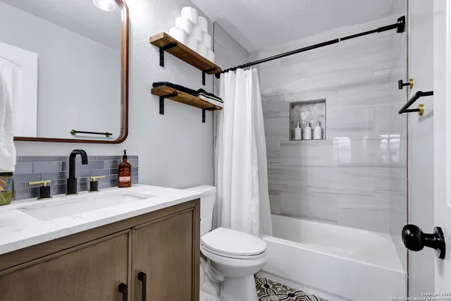 $1,825 | 11711 Caraway Hill, San Antonio, TX 78245