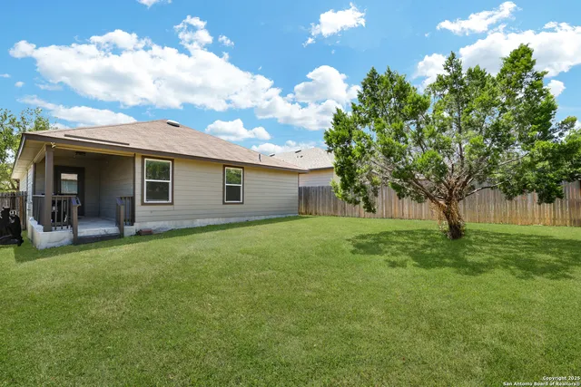 $1,825 | 11711 Caraway Hill, San Antonio, TX 78245