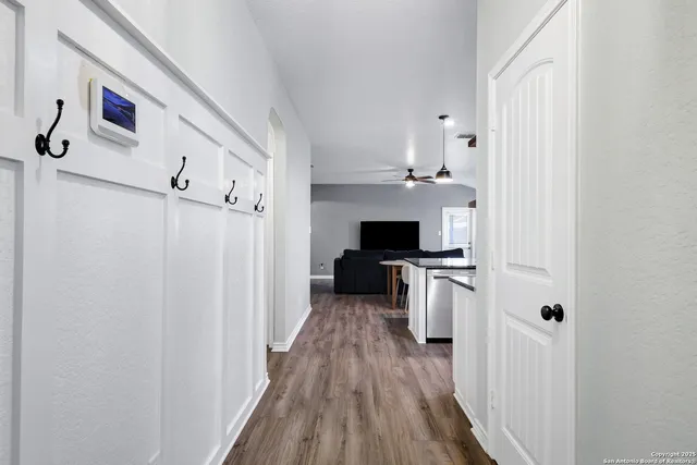 $1,825 | 11711 Caraway Hill, San Antonio, TX 78245