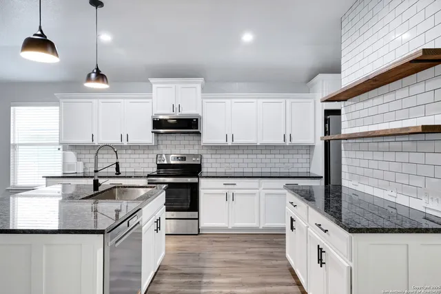 $1,825 | 11711 Caraway Hill, San Antonio, TX 78245