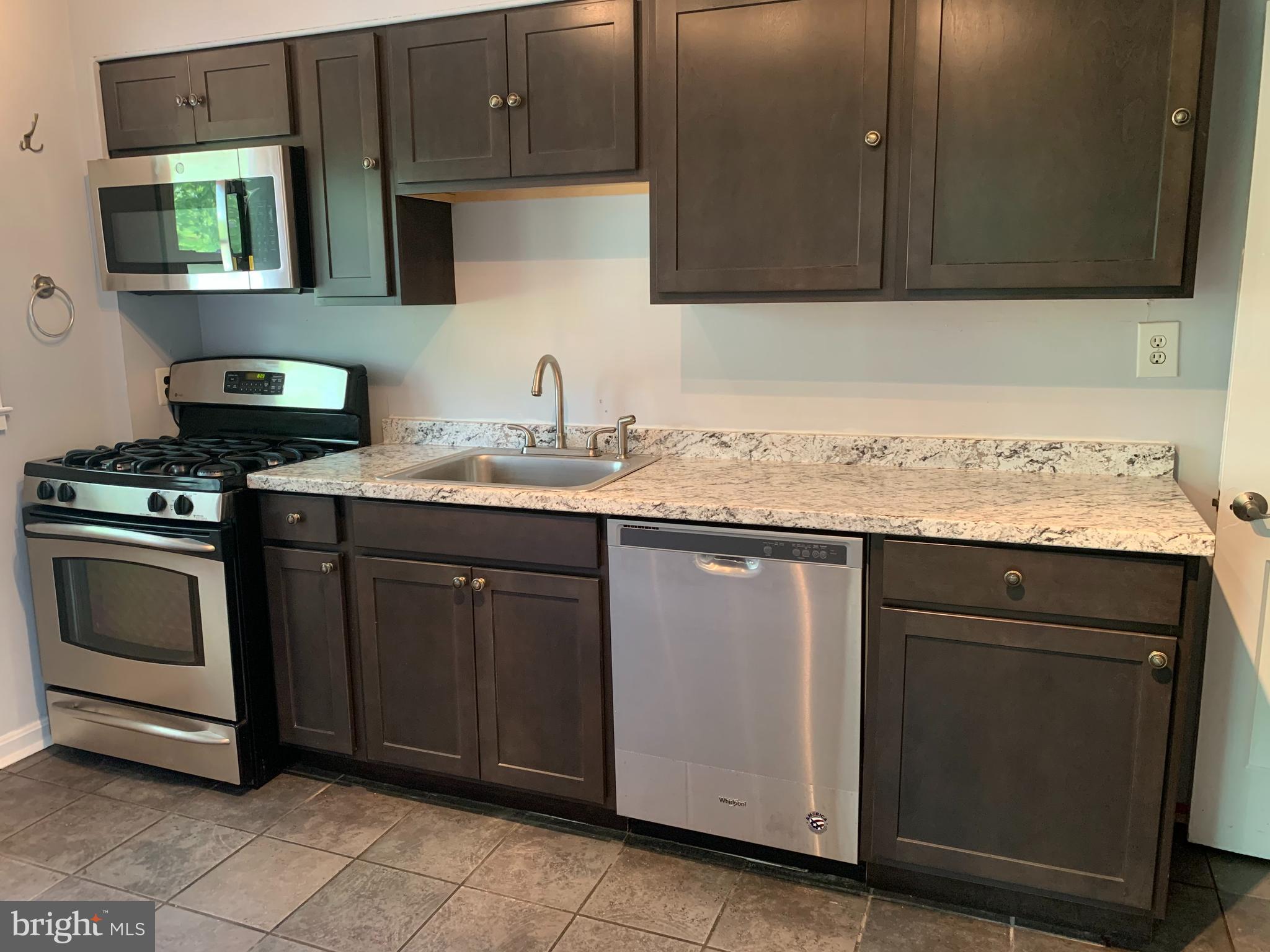 54 Stemmers Run Road Baltimore, MD 21221 - Photo 9 of 42 Gallery Image 9