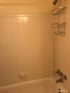 617 Oakbrook West Rochester, MI 48307 - Photo 9 of 24
