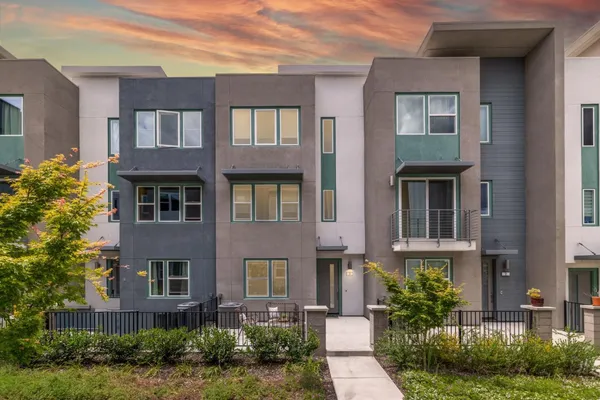 $1,100,000 | 286 Agustin Narvaez Street, Unit 3, San Jose, CA 95136
