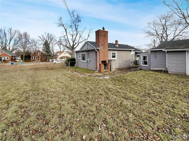 $330,000 | 1117 Tompkins Street, St. Charles, MO 63301