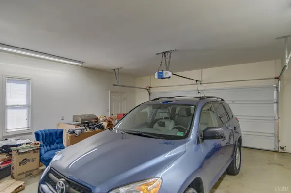 $464,900 | 1052 8th Fairway Lane, Huddleston, VA 24104