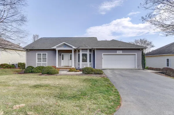 $464,900 | 1052 8th Fairway Lane, Huddleston, VA 24104
