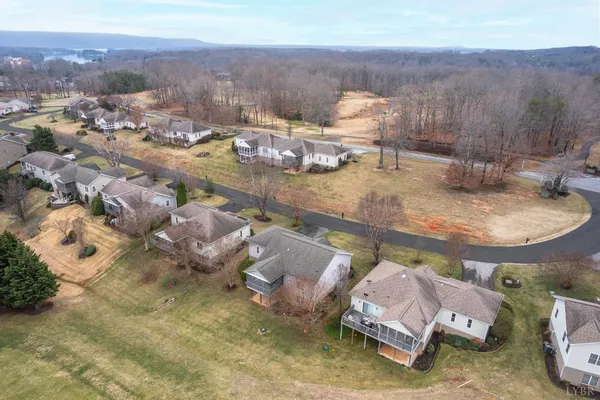 $464,900 | 1052 8th Fairway Lane, Huddleston, VA 24104