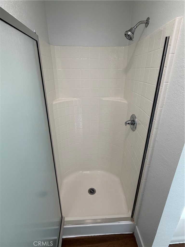 381 Amador Road Pinon Hills, CA 92372 - Photo 9 of 10 a bathroom with a shower