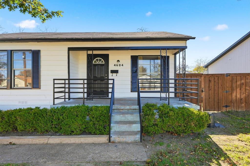 4024 Moler Street Dallas, TX 75211 - Photo 19 of 27 front view of a house