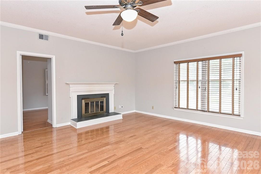 1016 Queens Road, Unit C Charlotte, NC 28207 - Photo 13 of 31 Gallery Image 13