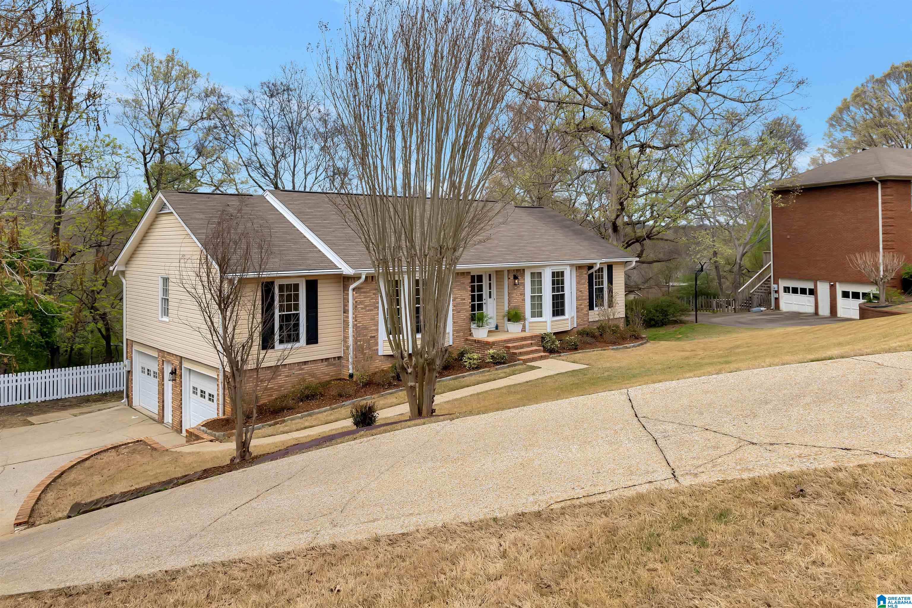 4348 Heritage View Road Birmingham, AL 35242 - Photo 5 of 48 Gallery Image 5