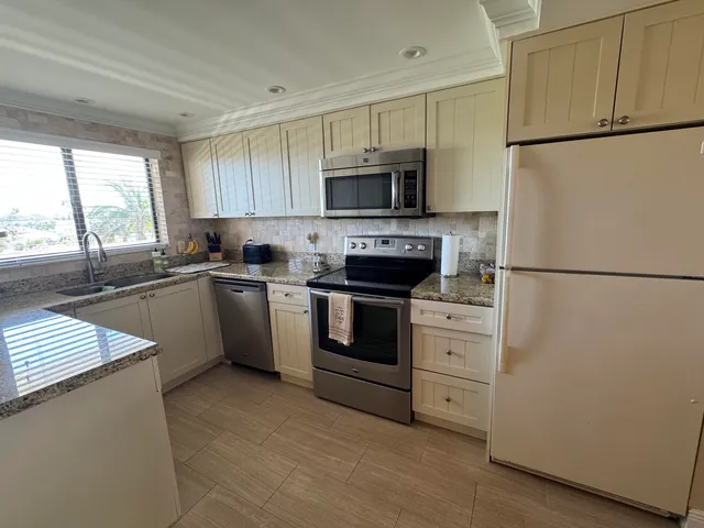 $8,000 | 420 Celestial Way, Unit 403, Juno Beach, FL 33408