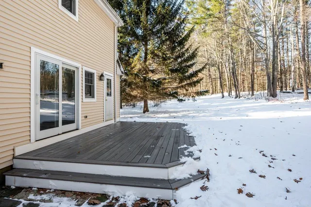 $646,000 | 3 Ambler Way, Durham, NH 03824